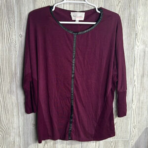 Women Two by Vince Camuto wine blouse size medium